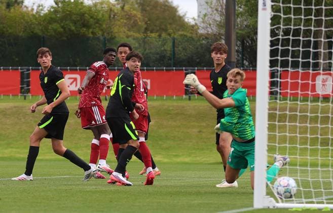 UEFA Youth League - Liverpool U18 v Atletico Madrid U18 LIVERPOOL, ENGLAND, SEPTEMBER 9: GOAL 1-0, Mor Talla Ndiaye of Liverpool scores a goal to put Liverpool U18 1-0 ahead during The UEFA Youth League match between Liverpool U18 v Atletico Madrid U18 at Liverpool FC Academy Ground, Liverpool, England, on September 9. (Photo by Daniel Weir) Liverpool Liverpool Academy Ground England Copyright: xDanielxWeir SportsxPressxPhotox Sportspressphoto_SPR226797