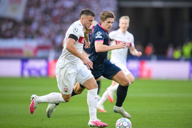 Soccer, UEFA Champions League, 20260909, VfB Stuttgart vs. Viking FK Stavanger. Pictured, from left: Ermedin DEMIROVIC (Stuttgart, 9) and Henrik HEGGHEIM (Stavanger, 5). Stuttgart MHP Arena, Baden-Württemberg, Germany Copyright: Passion2Press MarkusxFischerx