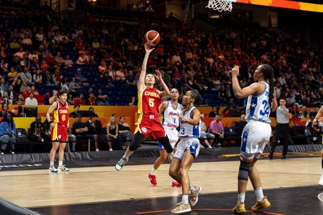 Siyu Wang (China), No. 5, making a layup; Trinity San Antonio (Puerto Rico), No. 23; Imani McGee Stafford (Puerto Rico), No. 34; GER, Puerto Rico vs. China, Basketball, 2026 FIBA Women’s World Cup, Quarterfinal Qualifier, September 9, 2026, GER, Puerto Rico vs. China, Basketball, 2026 FIBA Women’s World Cup, Qualification for the Quarterfinals, September 9, 2026, Berlin Copyright: xEibner-Pressefoto MaxxVincenx EP_MVN