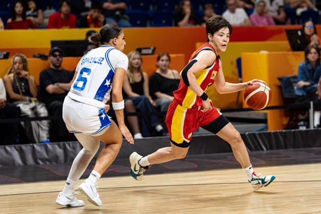 Shuyu Yang (China), No. 6 dribbling, Zaida Gonzalez (Puerto Rico), No. 6, GER, Puerto Rico vs. China, Basketball, 2026 FIBA Women’s World Cup, Quarterfinal Qualifier, September 9, 2026, GER, Puerto Rico vs. China, Basketball, FIBA Women’s World Cup 2026, Qualification for the quarterfinals, September 9, 2026, Berlin Copyright: xEibner-Pressefoto MaxxVincenx EP_MVN