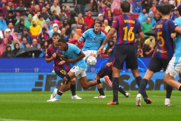 UEFA Champions League: FC Barcelona, Barca v Feyenoord Rotterdam Barcelona - Anis Hadj Moussa of Feyenoord Rotterdam shoots during the first competition round of the 2026 2027 UEFA Champions League season. The match is set between FC Barcelona and Feyenoord Rotterdam at Camp Nou on 9 September 2026 in Barcelona, Spain. (Hero Images Yannick Verhoeven) Copyright: xYannickxVerhoevenx