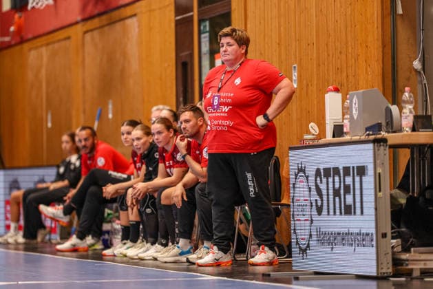 GER, Bensheim, HSG Bensheim Auerbach Flames vs. Borussia Dortmund, Alsco Women s Handball Bundesliga, Handball, DHB, 2026–2027 Season, Weststadthalle Bensheim, Matchday 3 in pictures: Ilka Flickinger, coach of the Bensheim Flames. DFB and DFL regulations prohibit any use of photographs as image sequences and or quasi-video, September 9, 2026 Copyright: HMBxMedia HendrikxHamelau