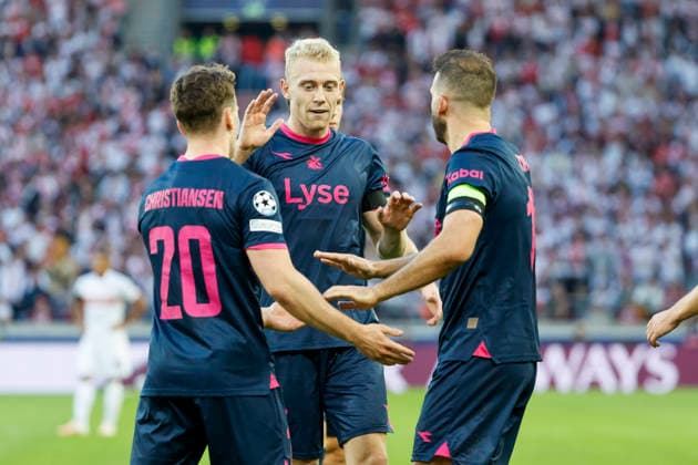 Viking Stavanger celebrates Zlatko Tripic s goal to tie the game at 1-1, Viking Stavanger, 10, Germany, Soccer, UEFA Champions League, Matchday 1, 2026–2027, VfB Stuttgart vs. Viking Stavanger, September 9, 2026, Stuttgart Arena, Stuttgart, Germany Copyright: xGrantxHubbsx