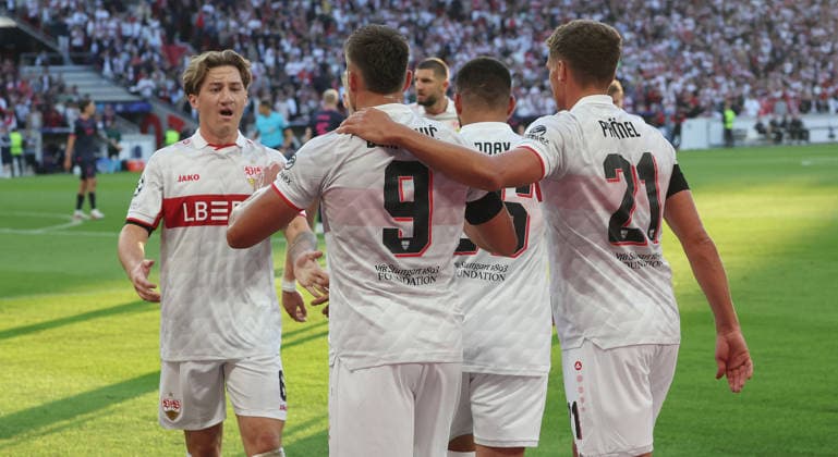 Stuttgart, Soccer, UEFA Champions League, VfB Stuttgart vs. Viking Stavanger, VfB Celebrates, from left: Angelo Stiller, Ermedin Demirovic, Grischa Prömel, VfB