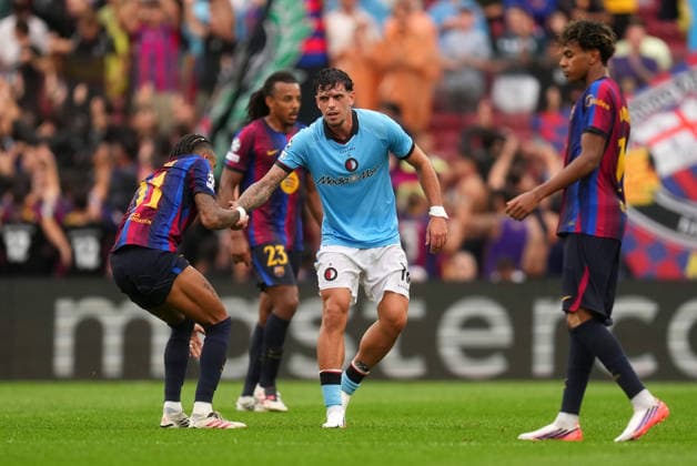UEFA Champions League: FC Barcelona, Barca v Feyenoord Rotterdam Barcelona - Javier Lopez of Feyenoord Rotterdam in action during the first competition round of the 2026 2027 UEFA Champions League season. The match is set between FC Barcelona and Feyenoord Rotterdam at Camp Nou on 9 September 2026 in Barcelona, Spain. (Hero Images Yannick Verhoeven) Copyright: xYannickxVerhoevenx