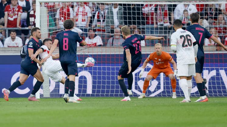 From left to right: Ermedin Demirovic of VfB Stuttgart scores the goal to make it 3–1 and celebrates during the UEFA Champions League match between VfB Stuttgart and Viking FK at the MHP Arena, Stuttgart, Germany, on September 9, 2026; in action during the UEFA Champions League match between VfB Stuttgart and Viking FK at the MHP Arena, Stuttgart, Germany, on September 9, 2026 Copyright: HMBxMedia xHeikoxBecker