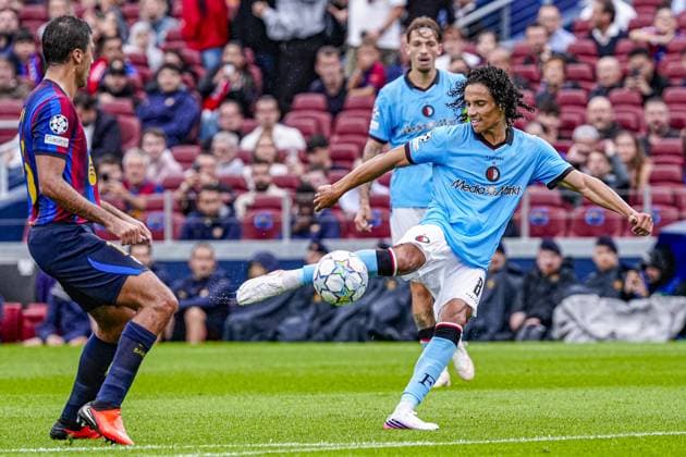 BARCELONA - Gjivai Zechiel of Feyenoord during the UEFA Champions League match between FC Barcelona, Barca and Feyenoord at the Spotify Camp Nou on 09 September 2026 in Barcelona, Spain. GEERT VAN ERVEN ANP UEFA Champions League 2026 27 xVIxANPxSportx xMarcelxterxBalsxIVx 567770878 originalFilename: 567770878.jpg