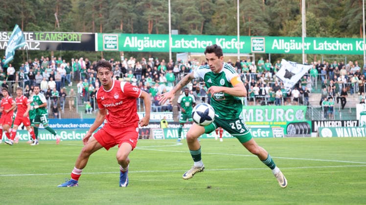 September 9, 2026, xrekx, Regional League Southwest soccer, FC Homburg 1 vs. FC Kaiserslautern II v l Erik Müller Mueller 1 FC Kaiserslautern II Phillipp Steinhart FC 08 Homburg tackle, action, battle for the ball Homburg