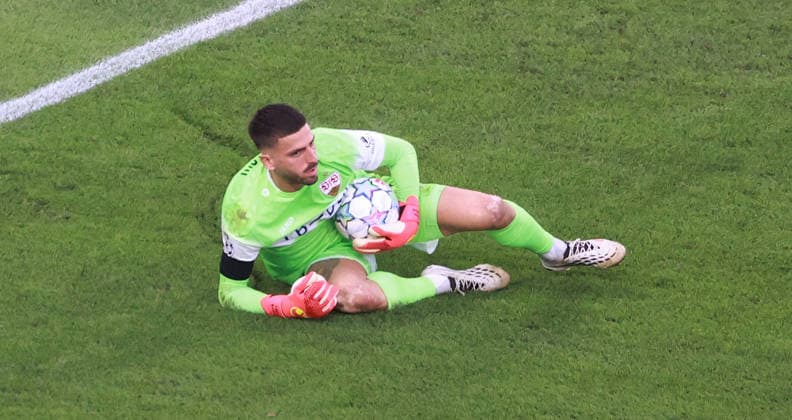 09 09 26 VfB Stuttgart vs. Viking Stavanger Germany, Stuttgart, 09 09 2026, Soccer, UEFA Champions League, 2026–2027 season, VfB Stuttgart vs. Viking Stavanger, VfB goalkeeper Fabian Bredlow