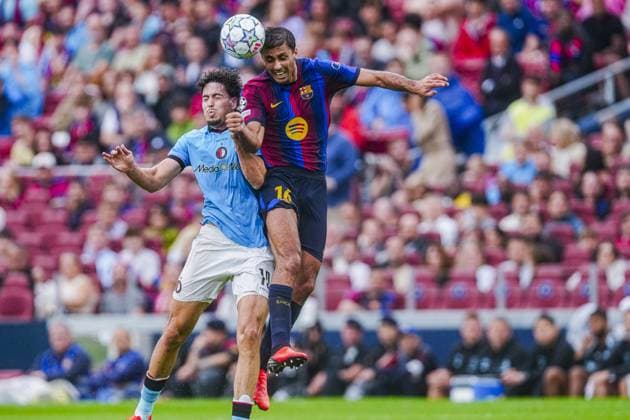 BARCELONA - Rodri of FC Barcelona, Barca heads the ball with Nacho Ferri of Feyenoord during the UEFA Champions League match between FC Barcelona and Feyenoord at the Spotify Camp Nou on 09 September 2026 in Barcelona, Spain. GEERT VAN ERVEN ANP UEFA Champions League 2026 27 xVIxANPxSportx xMarcelxterxBalsxIVx 567773107 originalFilename: 567773107.jpg