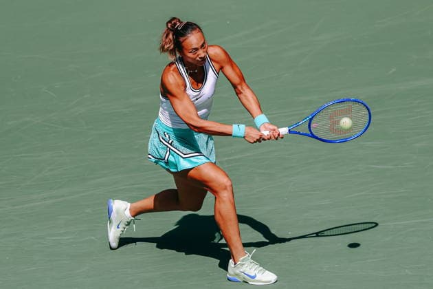 US Open tennis tournament - Day 11 Qinwen Zheng of China in action against Elena Rybakina of Kazakhstan during the Women™s Singles Quarter Finals match of the US Open Tennis Championships in Flushing Meadows, New York, USA, 09 September 2026. FLUSHING MEADOWS NEW YORK United States  Copyright: xOLGAxFEDOROVAx