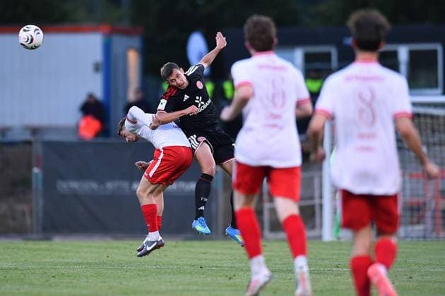 SV Biemenhorst vs. Fortuna Düsseldorf ** FOR EDITORIAL USE ONLY ** EDITORIAL USE ONLY ** p Lower Rhine Soccer Cup, 1st Round: SV Biemenhorst vs. Fortuna Düsseldorf on September 9, 2026, at Praemiun Park am Hünting in Bocholt. Taric Boland (SV Biemenhorst), on the left: Tim Oberdorf (Fortuna Düsseldorf), on the right: Bocholt, North Rhine-Westphalia, Germany. Copyright ThorstenxTillmann Copyright: ThorstenxTillmann doc87j3ukuig9c9de2rgkq ,EDITORIAL USE ONLY Copyright: ThorstenxTillmann