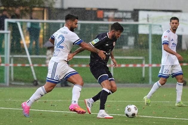 Westfalen Cup: SpVgg Horsthausen vs. Sportfreunde Siegen ** FOR EDITORIAL PURPOSES ONLY ** EDITORIAL USE ONLY ** p Soccer Westphalia Cup, 2nd Round, Wednesday, September 9, 2026, Location: Olymp Sportpark, Herne, Horsthausen, SpVgg Horsthausen vs. Sportfreunde Siegen. Pictured from left: Denis Erguezel (Horsthausen) and Dennis Brock (Siegen), Germany, Herne. Copyright StefanxRittershaus Copyright: StefanxRittershaus doc87j3wd52wic12e3h9gka ,EDITORIAL USE ONLY Copyright: StefanxRittershaus