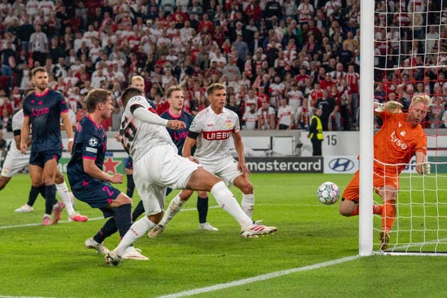 Deniz Undav (VfB Stuttgart), 26, misses a great chance; VfB Stuttgart vs. Viking FK; Soccer; Champions League; Matchday 1; September 9, 2026; DFB regulations prohibit any use of photographs as image sequences and or quasi-video; Stuttgart, Baden-Württemberg, Germany Copyright: xkolbert-press PhilipxZieglerx