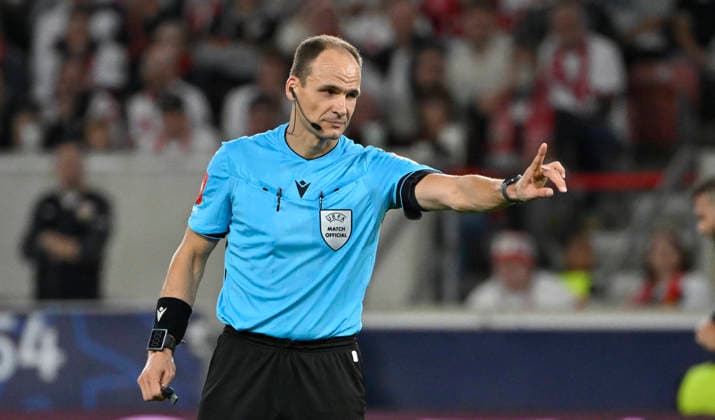 Referee Nenad Minakovic s Gesture Champions League VfB Stuttgart vs. Viking FK Stavanger 09 09 2026 DFL REGULATIONS PROHIBIT ANY USE OF PHOTOGRAPHS AS IMAGE SEQUENCES AND OR QUASI-VIDEO Champions League VVfB Stuttgart vs. Viking FK Stavanger