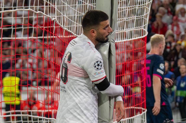 Deniz Undav of VfB Stuttgart, 26, clutches the goalpost after a missed scoring opportunity, VfB Stuttgart vs. Viking FK, Soccer, Champions League, Matchday 1, September 9, 2026, DFB regulations prohibit any use of photographs as image sequences and or quasi-video. Stuttgart, Baden-Württemberg, Germany Copyright: xkolbert-press PhilipxZieglerx
