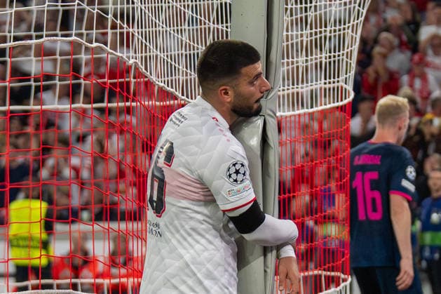 Deniz Undav of VfB Stuttgart, 26, clutches the goalpost after a missed scoring opportunity, VfB Stuttgart vs. Viking FK, Soccer, Champions League, Matchday 1, September 9, 2026, DFB regulations prohibit any use of photographs as image sequences and or quasi-video. Stuttgart, Baden-Württemberg, Germany Copyright: xkolbert-press PhilipxZieglerx