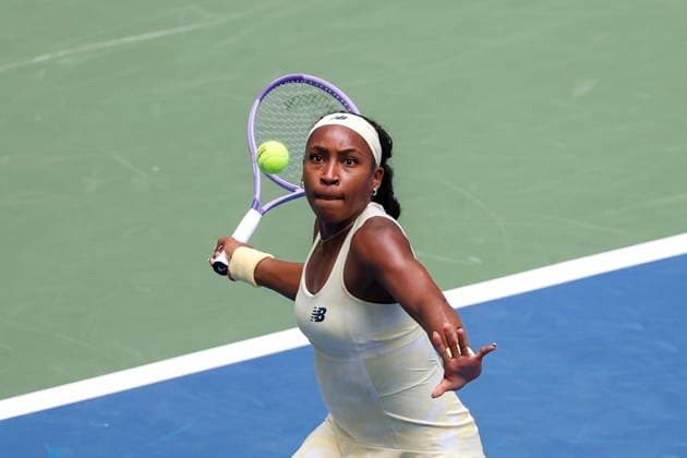 US Open tennis tournament - Day 11 Coco Gauff of the US in action against Mirra Andreeva of Russia during the Women s Singles Quarterfinals match of the US Open Tennis Championships in Flushing Meadows, New York, USA, 09 September 2026. FLUSHING MEADOWS NEW YORK United States  Copyright: xSARAHxYENESELx