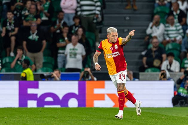 September 9, 2026, Lisbon, Lisbon, Portugal: Lucas Torreira of Galatasaray SK celebrates during the Uefa Champions League 2026-27 match between Sporting CP and Galatasaray SK at Estadio Jose Alvalade on September 9, 2026 in Lisbon, Portugal. Lisbon Portugal - ZUMAs391 20260909_znp_s391_005 Copyright: xCarlosxSilvax