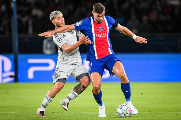September 9, 2026, Paris, France, France: Cristian MARTINEZ of Slovan Bratislava and Fabian RUIZ of PSG during the UEFA Champions League, League Phase MD1 match between Paris Saint-Germain and SK Slovan Bratislava at Parc des Princes Stadium on September 09, 2026 in Paris, France. Paris France - ZUMAm308 20260909_zsp_m308_001 Copyright: xMatthieuxMirvillex