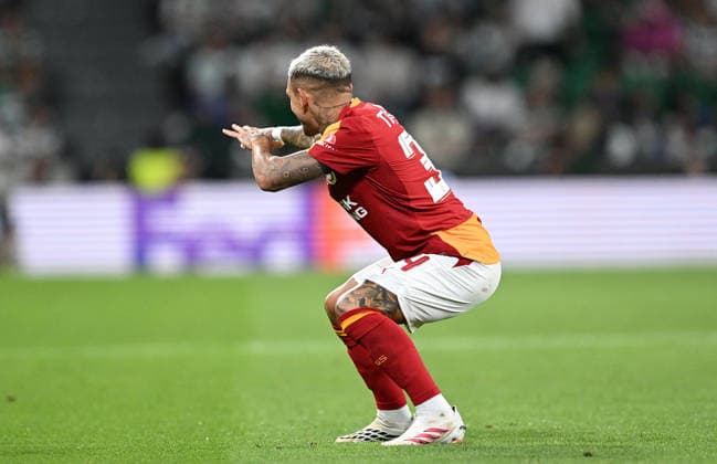 Sporting CP v Galatasaray - UEFA Champions League LISBON, PORTUGAL - SEPTEMBER 9: Lucas Torreira of Galatasaray celebrates after scoring a goal during the UEFA Champions League match between Sporting CP and Galatasaray at Jose Alvalade Stadium in Lisbon, Portugal on September 9, 2026. Burak Akbulut Anadolu Lisbon Portugal. Editorial use only. Please get in touch for any other usage.  Copyright: x2026xAnadoluxBurakxAkbulutx