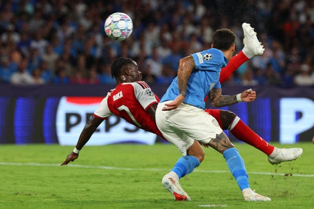 Arsenal s Bukayo Saka during the UEFA Champions League football match between Napoli vs Arsenal - Champions League 2026 2027 - Diego Armando Maradona stadium September 9, 2026 Naples, Italy soccer  Copyright: xAlessandroxGarofalo LaPressex