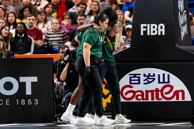 Ezi Magbegor, Australia, 13 injured, injury, GER, Italy vs. Australia, basketball, 2026 FIBA Women s World Cup, quarterfinal qualifier, September 9, 2026, Germany, Italy vs. Australia, basketball, 2026 FIBA Women’s World Cup, quarterfinal qualification, September 9, 2026, Berlin Copyright: xEibner-Pressefoto MaxxVincenx EP_MVN