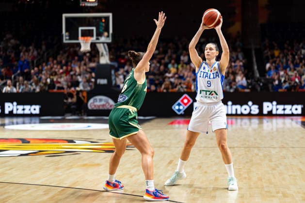 Cecilia Zandalasini (Italy), 09 with the ball, Steph Talbot (Australia), 06, GER, Italy vs. Australia, Basketball, 2026 FIBA Women’s World Cup, Quarterfinal Qualifier, September 9, 2026, GER, Italy vs. Australia, Basketball, 2026 FIBA Women’s World Cup, Qualification for the quarterfinals, September 9, 2026, Berlin Copyright: xEibner-Pressefoto MaxxVincenx EP_MVN