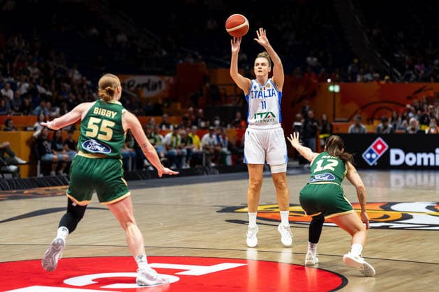 Francesca Pan (Italy), 11 on the shot, Chloe Bibby (Australia), 55, Stephanie Reid (Australia), 12, GER, Italy vs. Australia, Basketball, 2026 FIBA Women’s World Cup, Quarterfinal Qualifier, September 9, 2026, GER, Italy vs. Australia, basketball, 2026 FIBA Women’s World Cup, quarterfinal qualifier, September 9, 2026, Berlin Copyright: xEibner-Pressefoto MaxxVincenx EP_MVN