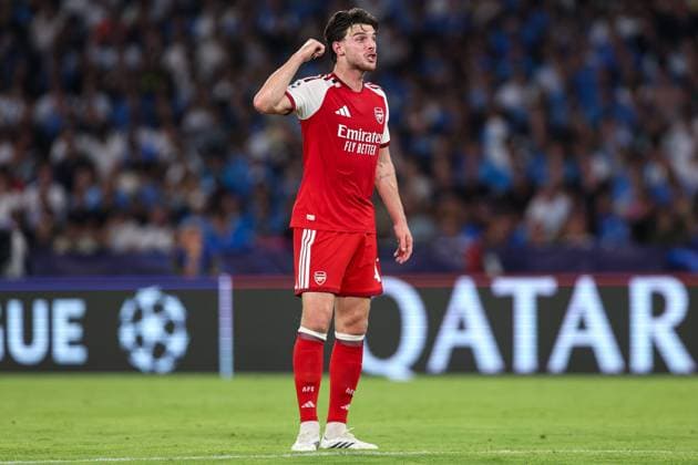 Declan Rice of Arsenal complains to referee Glenn Nyberg Napoli v Arsenal, UEFA Champions League, League Stage, Football, Stadio Diego Armando Maradona, Naples, Italy - 09 Sep 2026Naples Stadio Diego Armando Maradona Italy  Copyright: xMarcoxIacobucci Shutterstockx 17140214ei