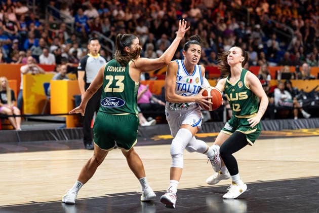Costanza Verona (Italy), No. 8, dribbling past Alex Fowler (Australia), No. 23, and Stephanie Reid (Australia), No. 12, GER, Italy vs. Australia, Basketball, 2026 FIBA Women’s World Cup, Quarterfinal Qualifier, September 9, 2026, Germany, Italy vs. Australia, basketball, FIBA Women’s World Cup 2026, quarterfinal qualifier, September 9, 2026, Berlin Copyright: xEibner-Pressefoto MaxxVincenx EP_MVN