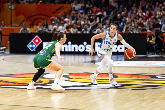 Costanza Verona (Italy), No. 8, dribbling past Stephanie Reid (Australia), No. 12, GER, Italy vs. Australia, basketball, 2026 FIBA Women’s World Cup, quarterfinal qualifier, September 9, 2026, GER, Italy vs. Australia, Basketball, FIBA Women’s World Cup 2026, Qualification for the quarterfinals, September 9, 2026, Berlin Copyright: xEibner-Pressefoto MaxxVincenx EP_MVN