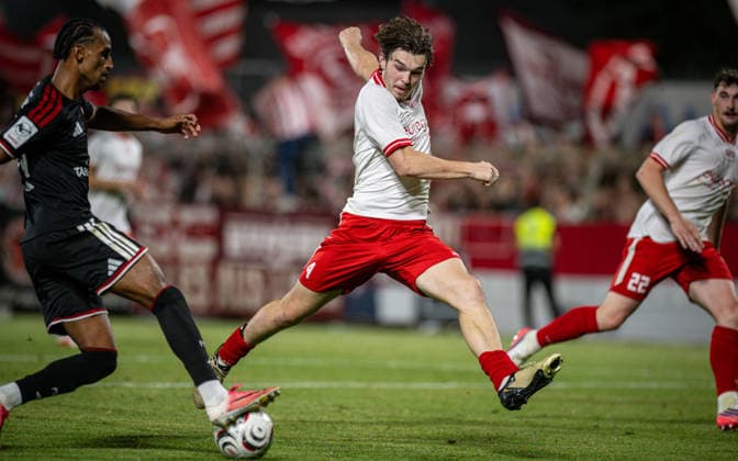 Soccer, 2026–2027 Season, Lower Rhine Cup, September 9, 2026, First Round, Men’s, SV Biemenhorst White vs. Fortuna Düsseldorf Black; from left: Filimon Gerezgiher (Fortuna Düsseldorf), Erik Monkos (SV Biemenhorst), Bocholt, Stadion am Huenting, Germany 260909_fb_sv-biemenhorst_fortuna-duesseldorf_58713