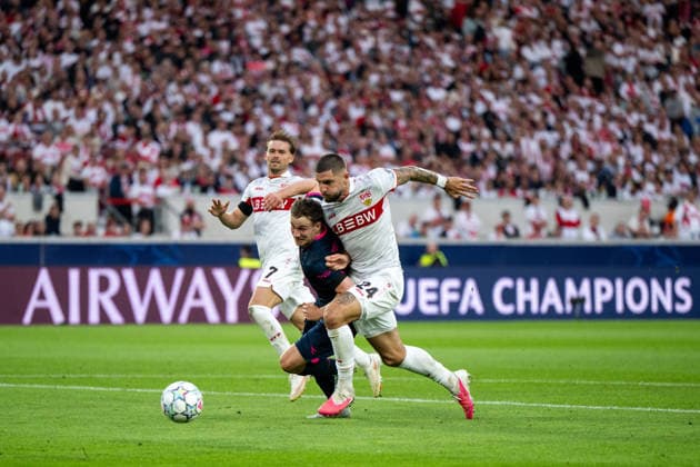 September 9, 2026, GER, Soccer, Men s, UEFA Champions League, Group Stage, Matchday 1, 2026–2027 Season, VfB Stuttgart vs. Viking Stavanger: Julian Jeff Chabot (VfB Stuttgart, No. 24) in a tackle with Peter Christiansen (Viking FK, No. 20), with Maximilian Mittelstädt (VfB Stuttgart, No. 07) behind them; Stuttgart MHP Arena, Baden-Württemberg, Germany Copyright: xNordphoto Memmlerx