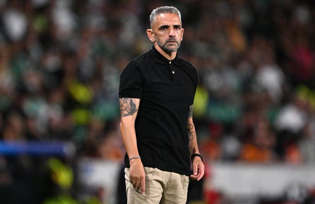 Sporting CP v Galatasaray - UEFA Champions League LISBON, PORTUGAL - SEPTEMBER 9: Head coach of Sporting CP, Rui Borges follows the UEFA Champions League match between Sporting CP and Galatasaray at Jose Alvalade Stadium in Lisbon, Portugal on September 9, 2026. Burak Akbulut Anadolu Lisbon Portugal. Editorial use only. Please get in touch for any other usage.  Copyright: x2026xAnadoluxBurakxAkbulutx