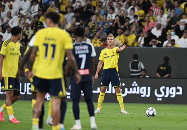 Al Nassr v Abha - Saudi Pro League RIYADH, SAUDI ARABIA - SEPTEMBER 9: Cristiano Ronaldo (R) of Al Nassr in action during of the Saudi Pro League match between Al Nassr and Abha at Alawwal Park Stadium in Riyadh, Saudi Arabia, on September 9, 2026. Mohammed Saad Anadolu Riyad Saudi Arabia. Editorial use only. Please get in touch for any other usage.  Copyright: x2026xAnadoluxMohammedxSaadx