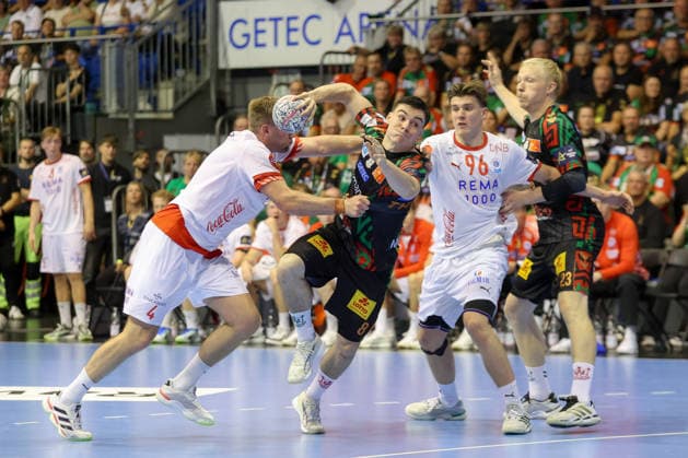 September 9, 2026, xtgx, Handball Champions League, SC Magdeburg vs. Kolstad Handbold Emspor, from left: Tim Thielecke (Magdeburg), 8 shots on goal, goal scorer, scores a goal, Magdeburg