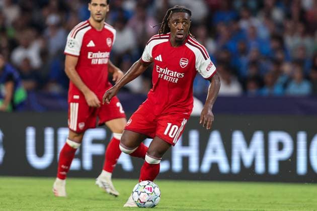 Eberechi Eze of Arsenal on the ball Napoli v Arsenal, UEFA Champions League, League Stage, Football, Stadio Diego Armando Maradona, Naples, Italy - 09 Sep 2026Naples Stadio Diego Armando Maradona Italy  Copyright: xMarcoxIacobucci Shutterstockx 17140214fu