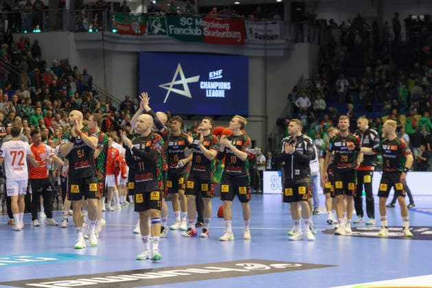 September 9, 2026, xtgx, Handball Champions League, SC Magdeburg vs. Kolstad Handbold emspor, from left: Magdeburg celebrates the victory, Magdeburg celebrates after the game