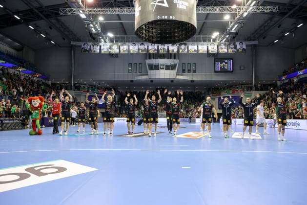 September 9, 2026, xtgx, Handball Champions League, SC Magdeburg vs. Kolstad Handbold emspor, from left: Magdeburg celebrates the victory, Magdeburg celebrates after the game