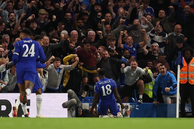 9th September 2026; Stamford Bridge, Chelsea, London, England: Carabao Cup Football, Chelsea versus Leeds United; Danny Welbeck of Chelsea celebrates his goal in the 65th minute for 4-2 KatiexChan