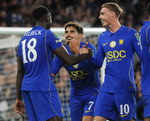 Football - 2026 2027 Carabao EFL (League) Cup - Third Round: Chelsea vs. Leeds United - Stamford Bridge - Wednesday 9th September 2026 Danny Welbeck of Chelsea celebrates his second goal with Pedro Neto and Cole Palmer 