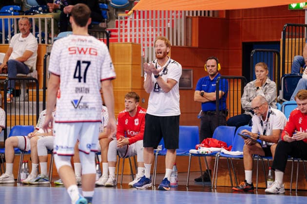 2 Handball Bundesliga 2, Matchday 1: VfL Potsdam vs. TV 05 07 Hüttenberg; Stefan Kneer, coach of TV 05 07 Hüttenberg, on September 9, 2026, at the MBS Arena, Potsdam, Brandenburg, Germany