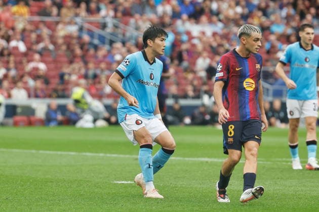 (L-R) Tsuyoshi Watanabe (Feyenoord), Pedri (Barcelona), SEPTEMBER 9, 2026 - Football Soccer : UEFA Champions League League phase match day 1 between FC Barcelona, Barca - Feyenoord at the Camp Nou in Barcelona, Spain. Noxthirdxpartyxsales  aflo_346530141 MutsuxKawamorix