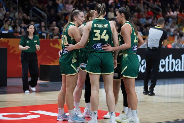 September 9, 2026, Berlin, Germany: Australia seen in action during the qualification to quarterfinals round of the 2026 FIBA Women s World Cup between Australia and Italy at Uber Arena. Final score; Australia 82:80 Italy. Berlin Germany - ZUMAs197 20260909_aaa_s197_600 Copyright: xNicholasxMullerx