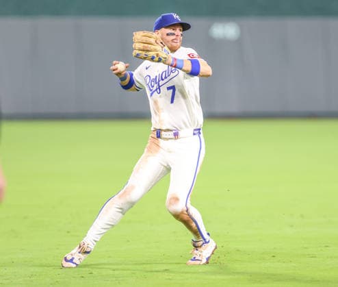 SEP 9, 2026: Kansas City Royals shortstop Bobby Witt Jr. (7) fields a ground ball in the 7th inning against the Diamondbacks at Kauffman Stadium Kansas City, MO. CSM Kansas City United States - ZUMAc04_ 20260909_zma_c04_140 Copyright: xRomanxPunox