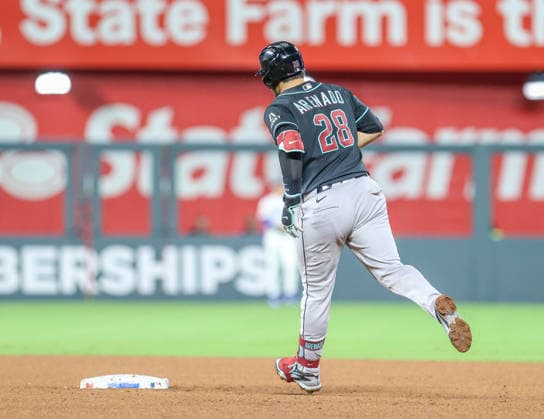 SEP 9, 2026: Arizona Diamondbacks third baseman Nolan Arenado (28) hits a home run in the 4th inning against the Kansas City Royals at Kauffman Stadium Kansas City, MO. CSM Kansas City United States - ZUMAc04_ 20260909_zma_c04_145 Copyright: xRomanxPunox