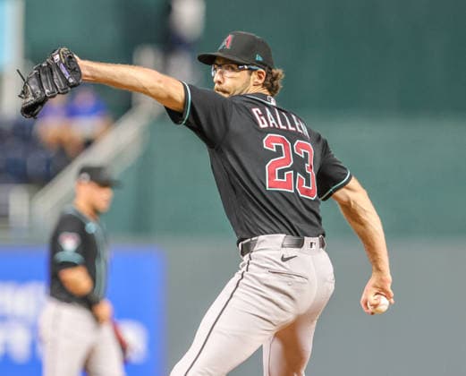 SEP 9, 2026: Arizona Diamondbacks starting pitcher Zac Gallen (23) warms up before the inning against the Kansas City Royals at Kauffman Stadium Kansas City, MO. CSM Kansas City United States - ZUMAc04_ 20260909_zma_c04_164 Copyright: xRomanxPunox