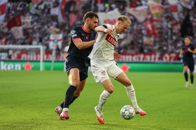 Stuttgart 09.09.2026. PIlka nozna UEFA Liga Mistrzow sezon 2026 2027 runda 1 mecz: VfB Stuttgart - Viking FK --- Football UEFA Champions League season 2026 2027 round 1 match: VfB Stuttgart - Viking FK nz Zlatko Tripic, Chris Führich Fot. Kacper Staniec NEWSPIX.PL --- newspix.pl POLAND OUT! 