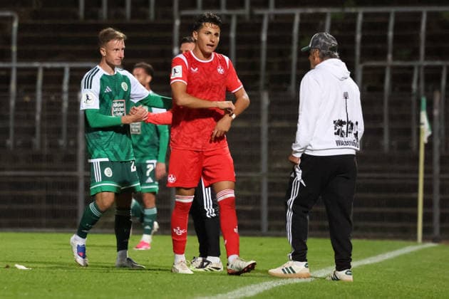 September 9, 2026, xrekx, Regional League Southwest soccer, FC Homburg 1 vs. FC Kaiserslautern II – End of game: Tim Steinmetz (FC 08 Homburg) and Dion Hofmeister (FC Kaiserslautern II); Roland Seitz, coach of FC 08 Homburg; Homburg